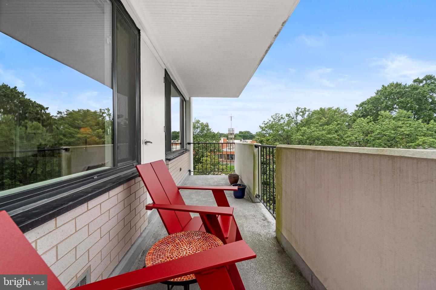 4501 ARLINGTON BLVD #408, ARLINGTON, Virginia 22203, 2 Bedrooms Bedrooms, ,1 BathroomBathrooms,Residential,For sale,4501 ARLINGTON BLVD #408,VAAR2062008 MLS # VAAR2062008
