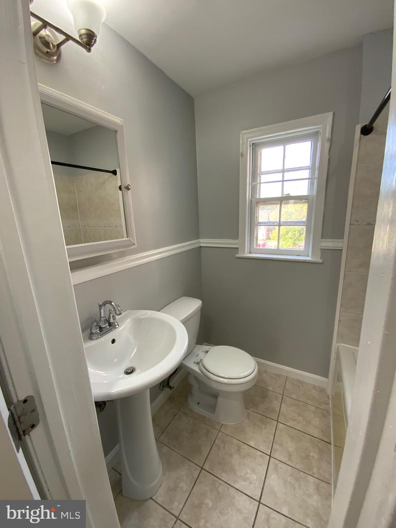 2008 FORT DAVIS ST SE #301, WASHINGTON, District Of Columbia 20020, 2 Bedrooms Bedrooms, ,1 BathroomBathrooms,Residential,For sale,2008 FORT DAVIS ST SE #301,DCDC2214180 MLS # DCDC2214180