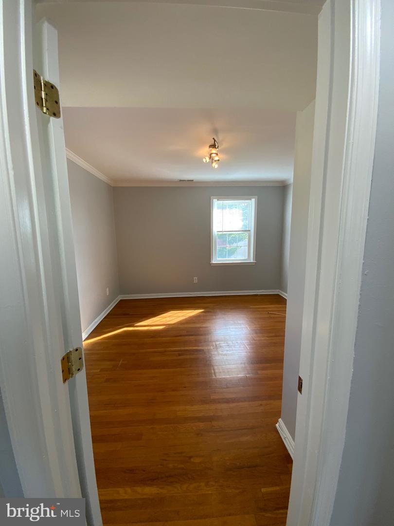 2008 FORT DAVIS ST SE #301, WASHINGTON, District Of Columbia 20020, 2 Bedrooms Bedrooms, ,1 BathroomBathrooms,Residential,For sale,2008 FORT DAVIS ST SE #301,DCDC2214180 MLS # DCDC2214180