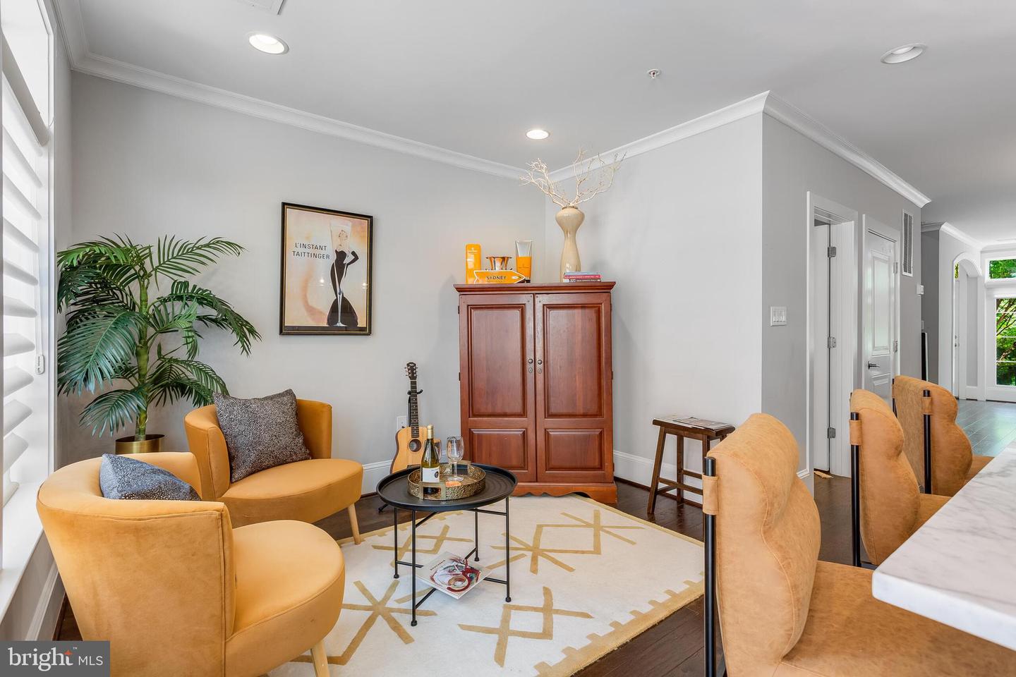 10372 SAGER AVE, FAIRFAX, Virginia 22030, 3 Bedrooms Bedrooms, ,3 BathroomsBathrooms,Residential,For sale,10372 SAGER AVE,VAFC2006752 MLS # VAFC2006752