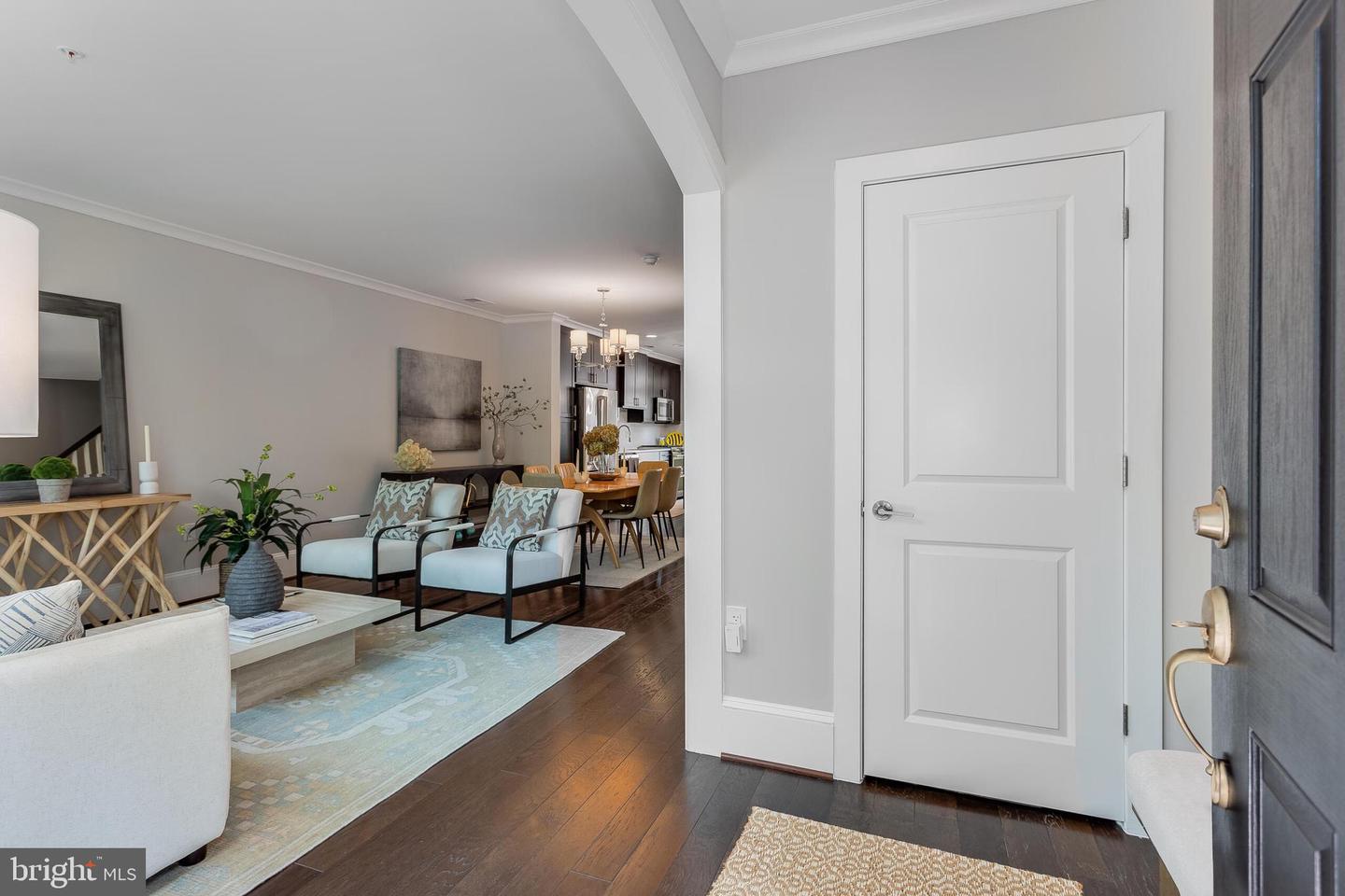 10372 SAGER AVE, FAIRFAX, Virginia 22030, 3 Bedrooms Bedrooms, ,3 BathroomsBathrooms,Residential,For sale,10372 SAGER AVE,VAFC2006752 MLS # VAFC2006752