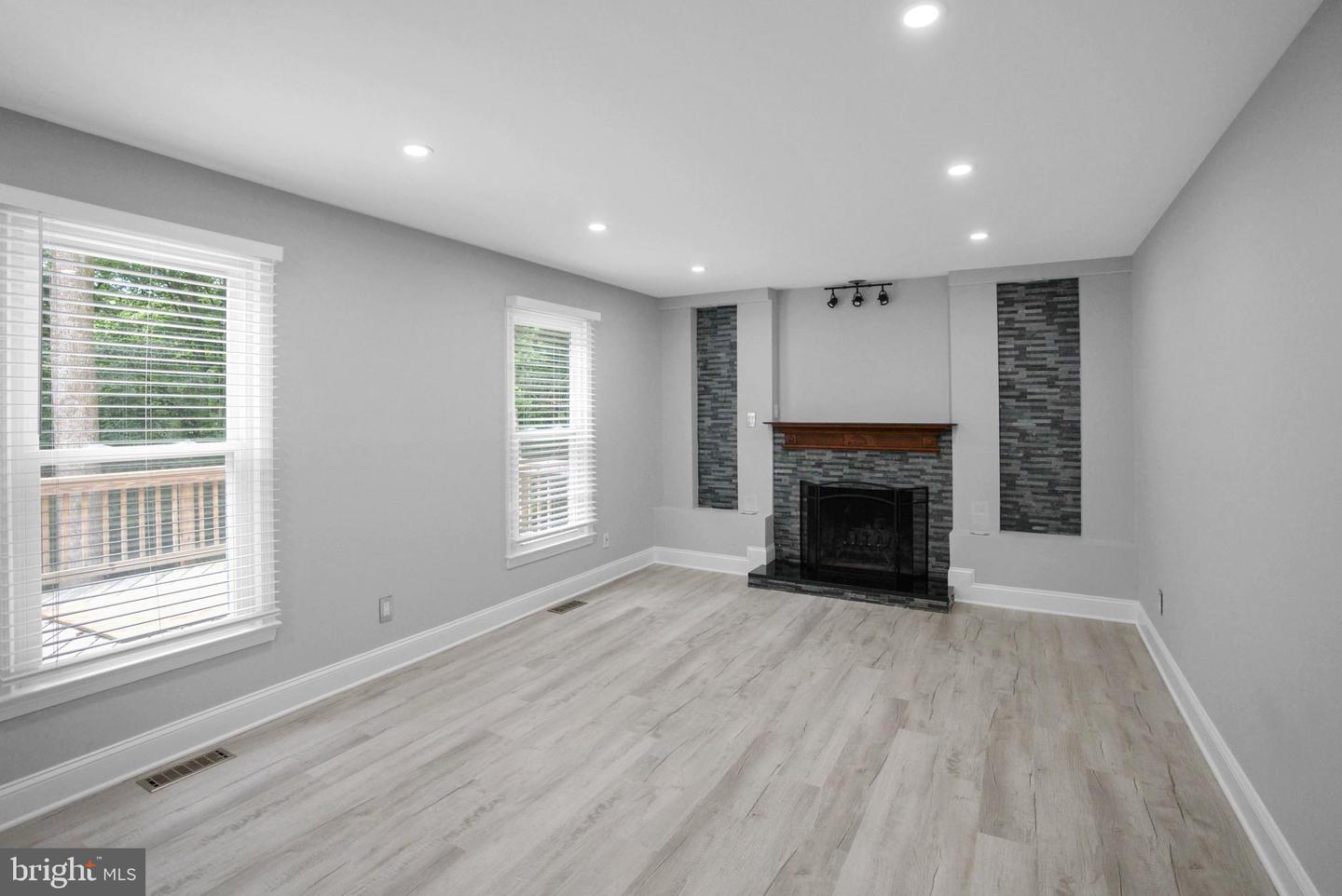 10 SENECA TER, FREDERICKSBURG, Virginia 22401, 7 Bedrooms Bedrooms, ,3 BathroomsBathrooms,Residential,For sale,10 SENECA TER,VAFB2008728 MLS # VAFB2008728