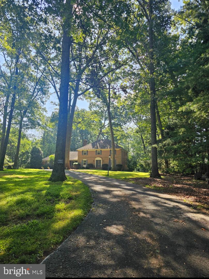 10947 LAWYERS RD, RESTON, Virginia 20191, 4 Bedrooms Bedrooms, 7 Rooms Rooms,2 BathroomsBathrooms,Residential,For sale,10947 LAWYERS RD,VAFX2260264 MLS # VAFX2260264