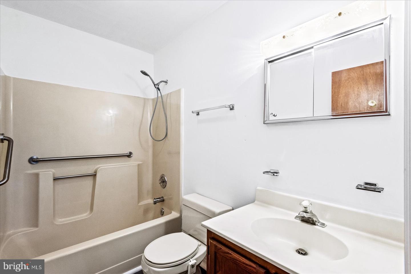 12224 LADYSMITH RD, WOODFORD, Virginia 22580, 3 Bedrooms Bedrooms, ,2 BathroomsBathrooms,Residential,For sale,12224 LADYSMITH RD,VACV2008652 MLS # VACV2008652