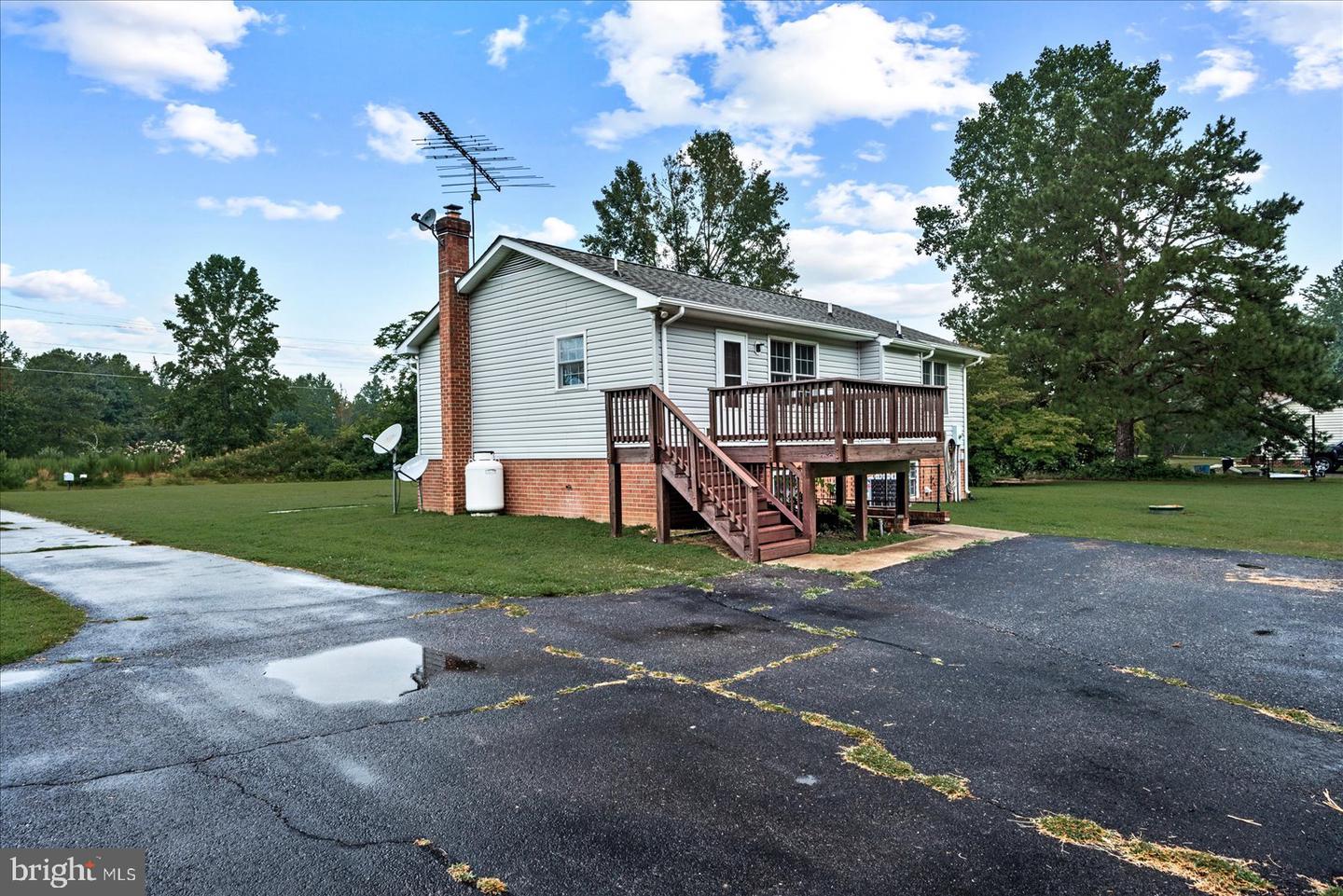 12224 LADYSMITH RD, WOODFORD, Virginia 22580, 3 Bedrooms Bedrooms, ,2 BathroomsBathrooms,Residential,For sale,12224 LADYSMITH RD,VACV2008652 MLS # VACV2008652