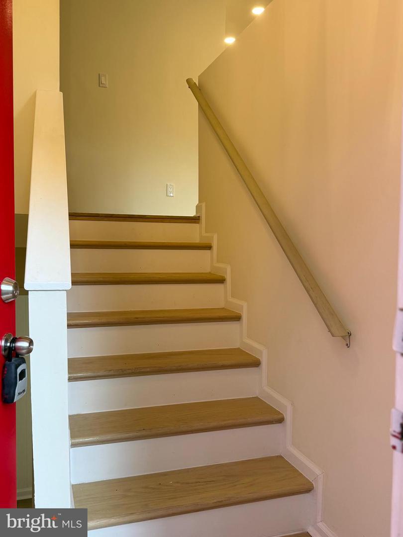 330 ALBANY ST, FREDERICKSBURG, Virginia 22407, 3 Bedrooms Bedrooms, ,2 BathroomsBathrooms,Residential,For sale,330 ALBANY ST,VASP2035298 MLS # VASP2035298