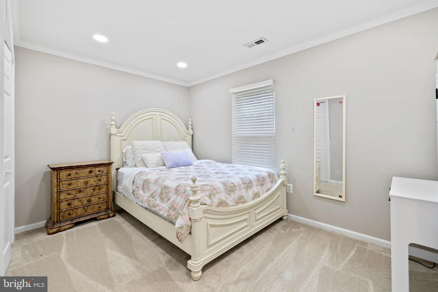 19975 ALEXANDRAS GROVE DR, ASHBURN, Virginia 20147, 5 Bedrooms Bedrooms, 9 Rooms Rooms,3 BathroomsBathrooms,Residential,For sale,19975 ALEXANDRAS GROVE DR,VALO2104122 MLS # VALO2104122