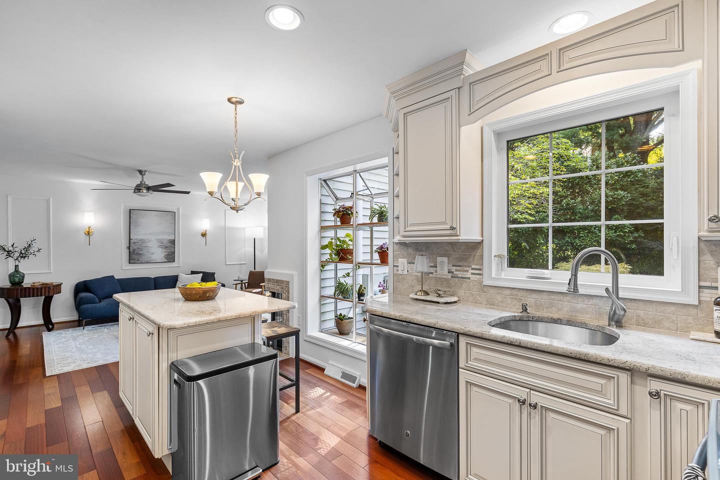 6237 WILMETTE DR, BURKE, Virginia 22015, 4 Bedrooms Bedrooms, ,3 BathroomsBathrooms,Residential,For sale,6237 WILMETTE DR,VAFX2259960 MLS # VAFX2259960