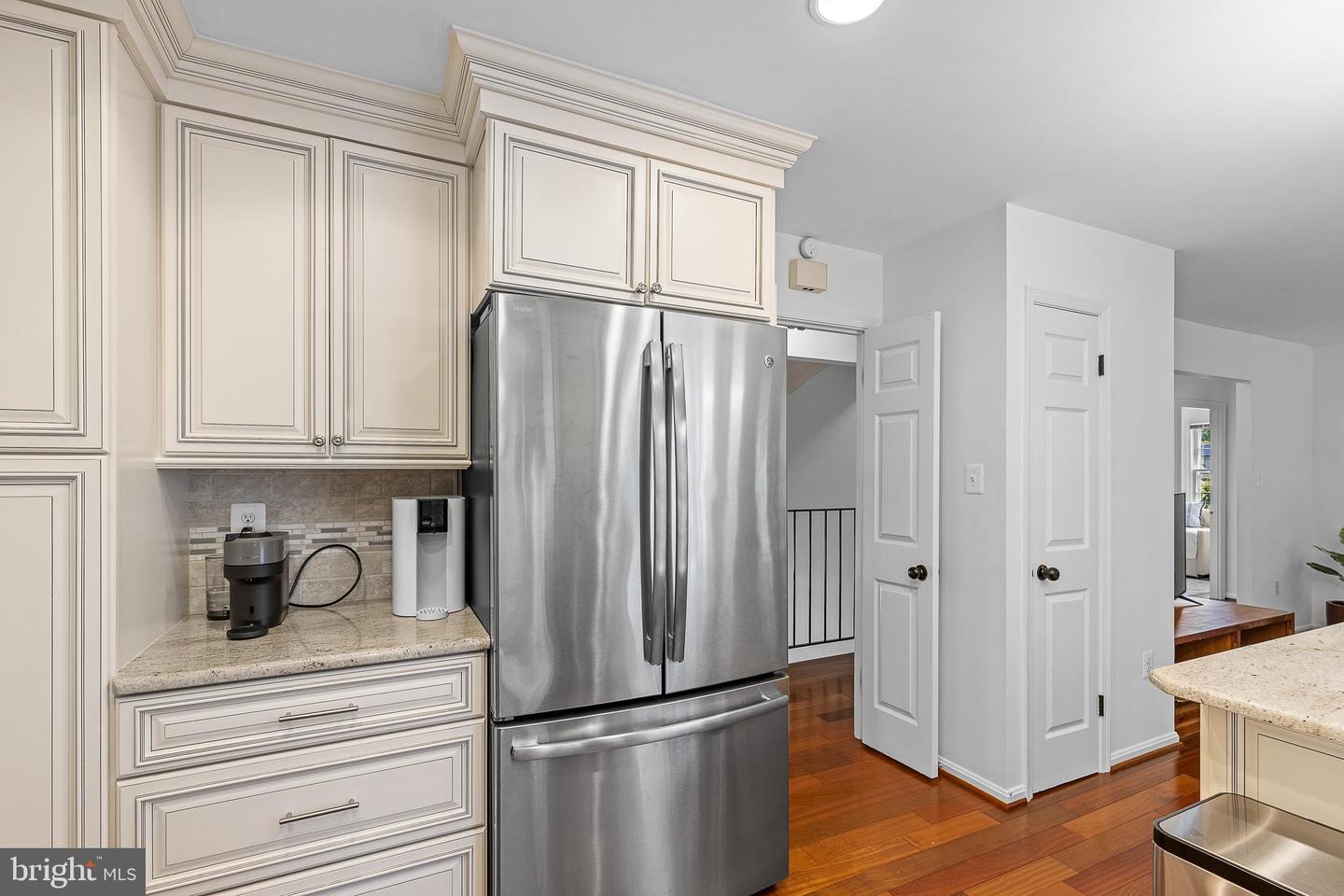 6237 WILMETTE DR, BURKE, Virginia 22015, 4 Bedrooms Bedrooms, ,3 BathroomsBathrooms,Residential,For sale,6237 WILMETTE DR,VAFX2259960 MLS # VAFX2259960
