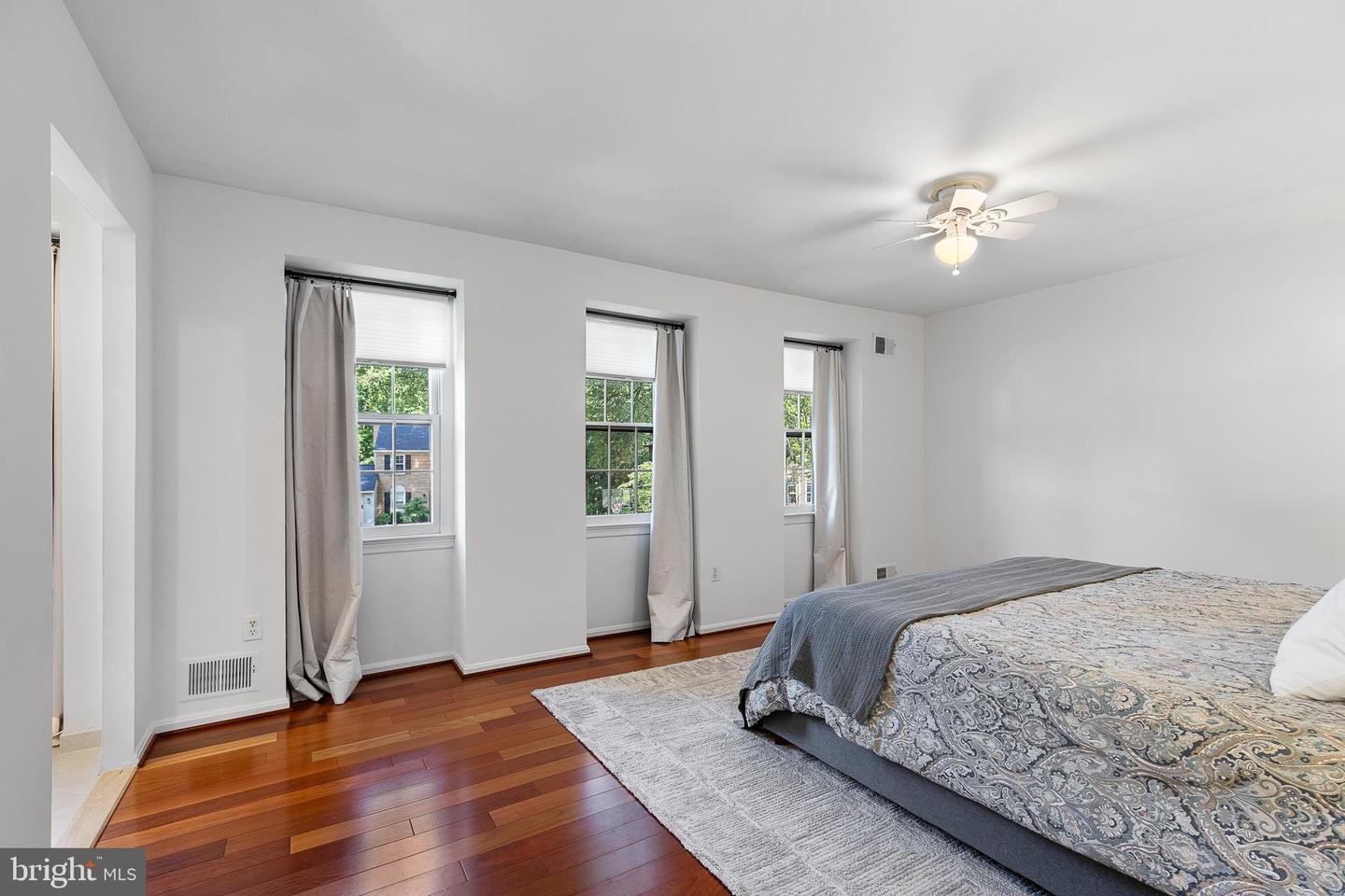 6237 WILMETTE DR, BURKE, Virginia 22015, 4 Bedrooms Bedrooms, ,3 BathroomsBathrooms,Residential,For sale,6237 WILMETTE DR,VAFX2259960 MLS # VAFX2259960