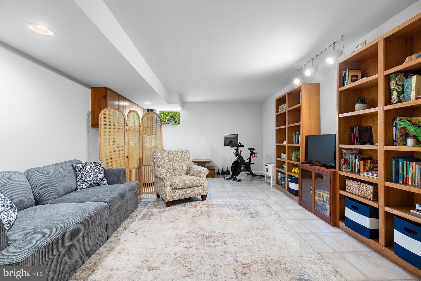 6237 WILMETTE DR, BURKE, Virginia 22015, 4 Bedrooms Bedrooms, ,3 BathroomsBathrooms,Residential,For sale,6237 WILMETTE DR,VAFX2259960 MLS # VAFX2259960