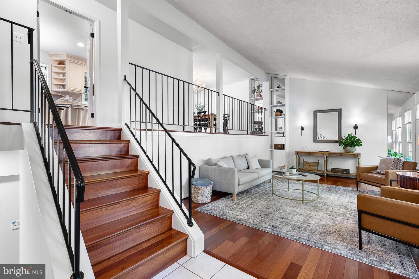 6237 WILMETTE DR, BURKE, Virginia 22015, 4 Bedrooms Bedrooms, ,3 BathroomsBathrooms,Residential,For sale,6237 WILMETTE DR,VAFX2259960 MLS # VAFX2259960