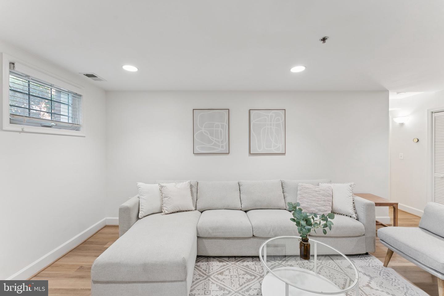 610 BASHFORD LN #1301, ALEXANDRIA, Virginia 22314, 1 Bedroom Bedrooms, ,1 BathroomBathrooms,Residential,For sale,610 BASHFORD LN #1301,VAAX2048350 MLS # VAAX2048350