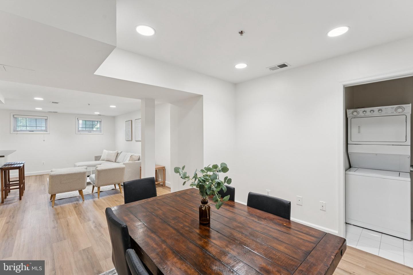 610 BASHFORD LN #1301, ALEXANDRIA, Virginia 22314, 1 Bedroom Bedrooms, ,1 BathroomBathrooms,Residential,For sale,610 BASHFORD LN #1301,VAAX2048350 MLS # VAAX2048350