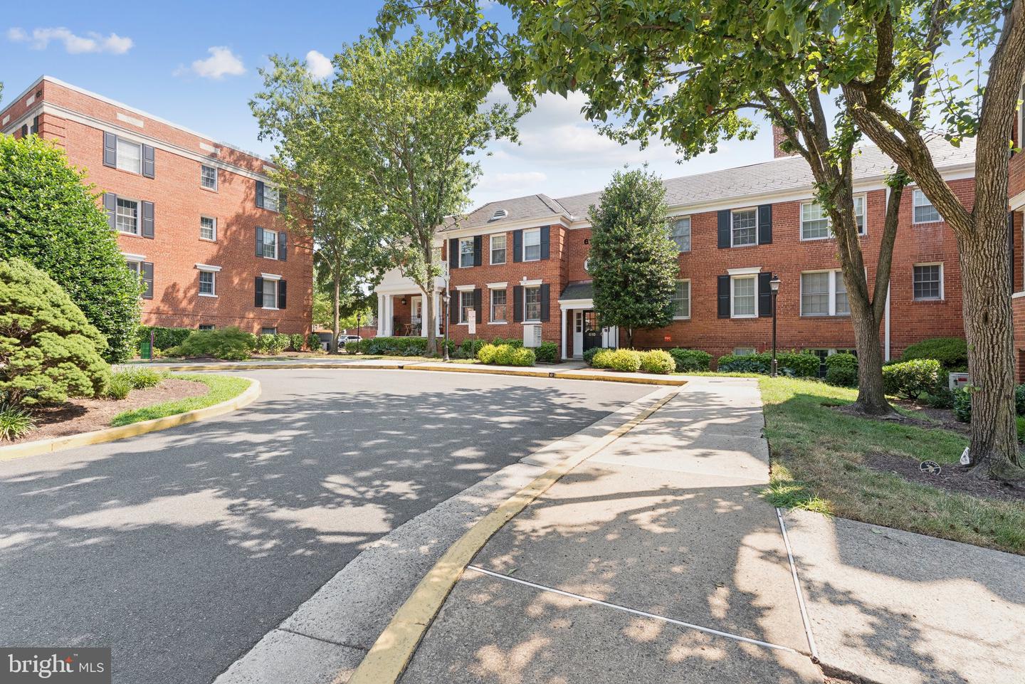 610 BASHFORD LN #1301, ALEXANDRIA, Virginia 22314, 1 Bedroom Bedrooms, ,1 BathroomBathrooms,Residential,For sale,610 BASHFORD LN #1301,VAAX2048350 MLS # VAAX2048350