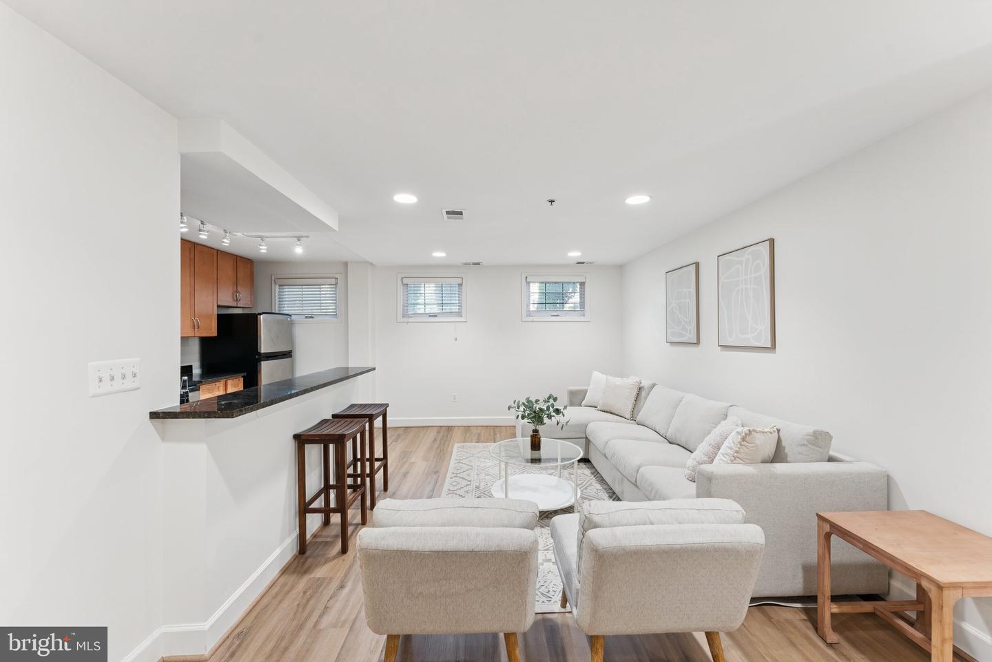 610 BASHFORD LN #1301, ALEXANDRIA, Virginia 22314, 1 Bedroom Bedrooms, ,1 BathroomBathrooms,Residential,For sale,610 BASHFORD LN #1301,VAAX2048350 MLS # VAAX2048350