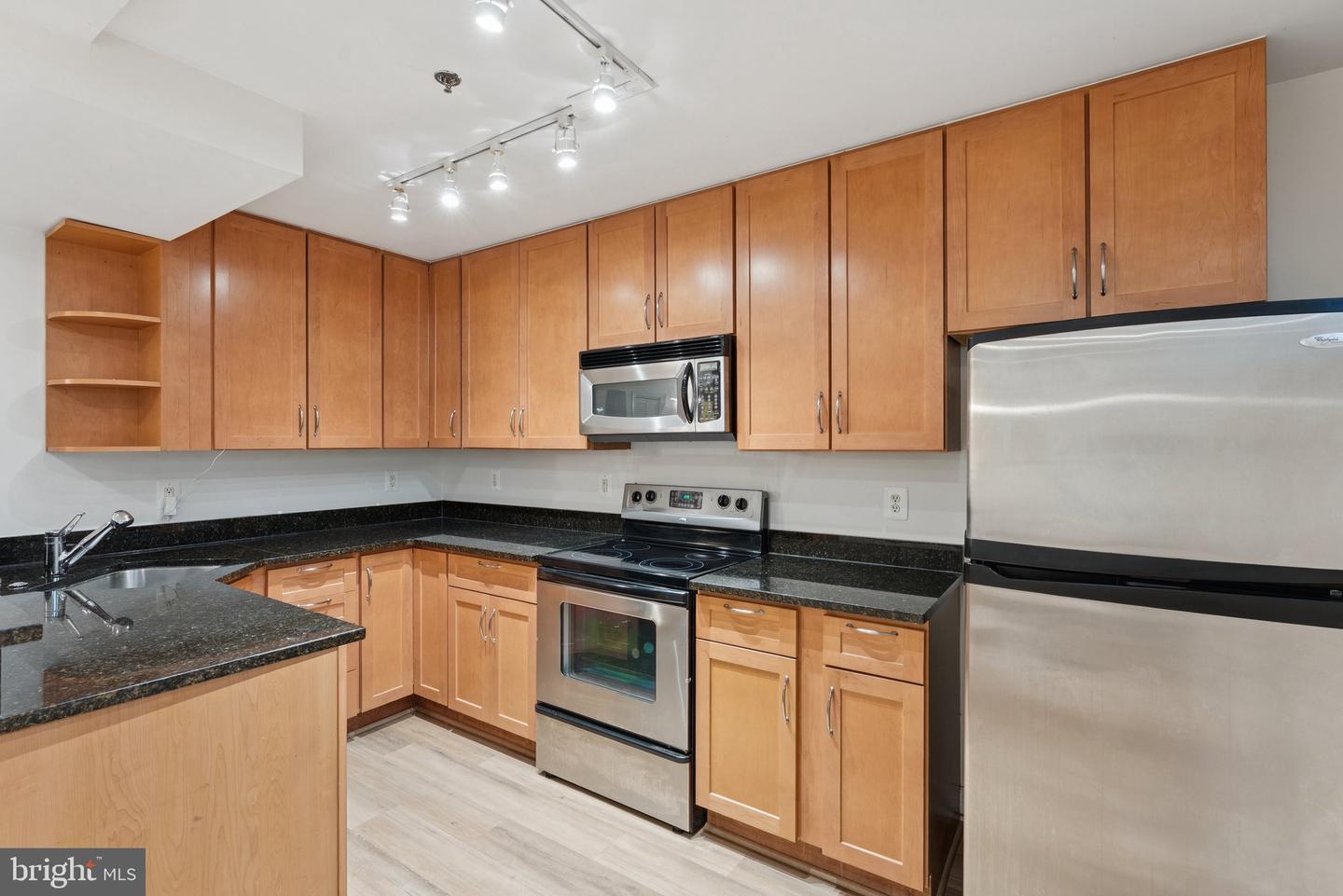 610 BASHFORD LN #1301, ALEXANDRIA, Virginia 22314, 1 Bedroom Bedrooms, ,1 BathroomBathrooms,Residential,For sale,610 BASHFORD LN #1301,VAAX2048350 MLS # VAAX2048350