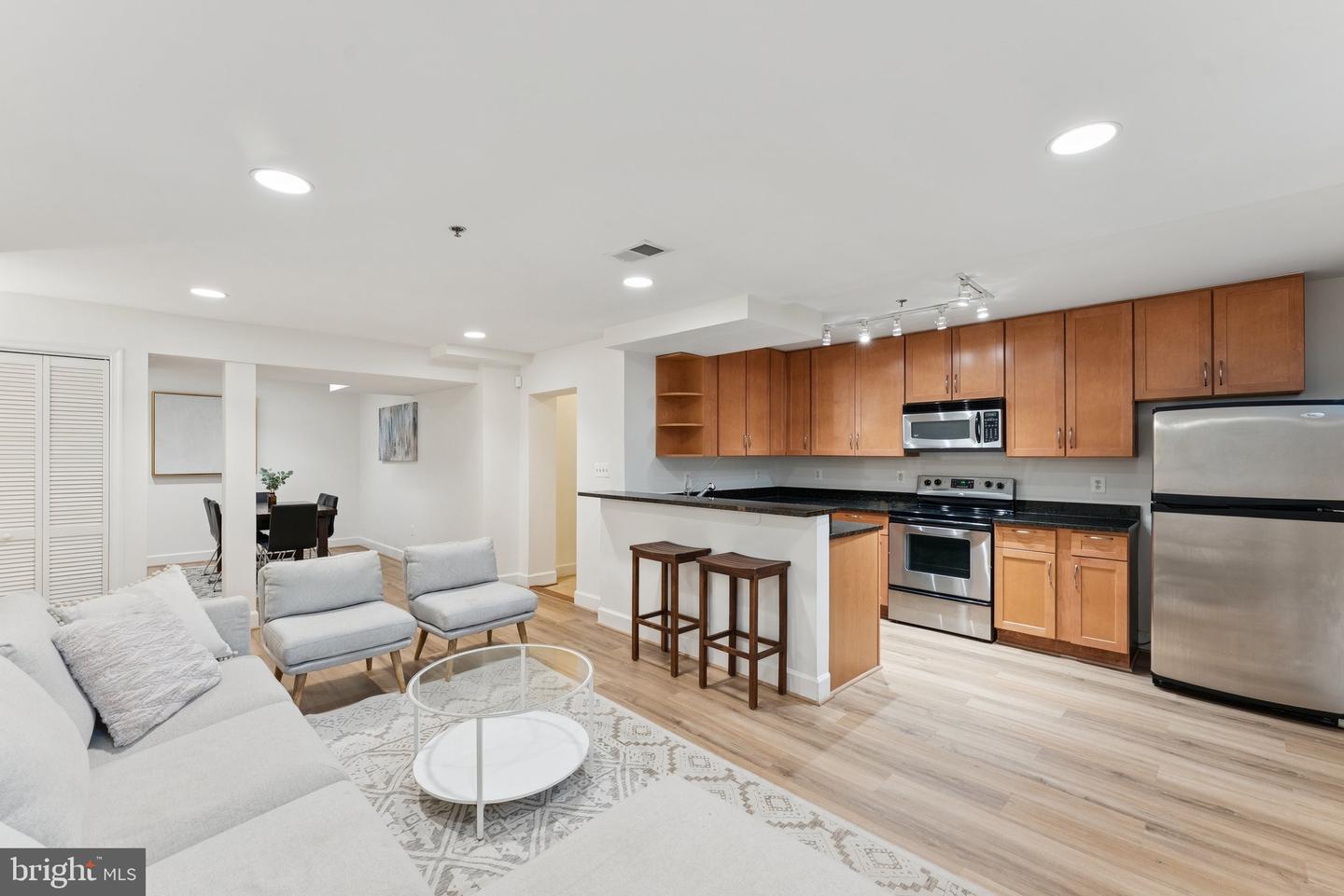 610 BASHFORD LN #1301, ALEXANDRIA, Virginia 22314, 1 Bedroom Bedrooms, ,1 BathroomBathrooms,Residential,For sale,610 BASHFORD LN #1301,VAAX2048350 MLS # VAAX2048350