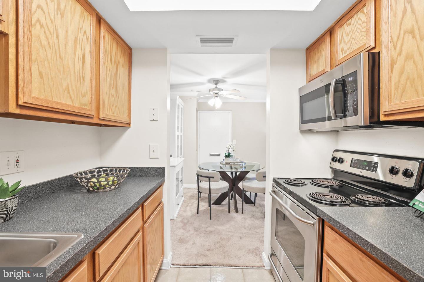 14800 RYDELL RD #103, CENTREVILLE, Virginia 20121, 1 Bedroom Bedrooms, ,1 BathroomBathrooms,Residential,For sale,14800 RYDELL RD #103,VAFX2260008 MLS # VAFX2260008