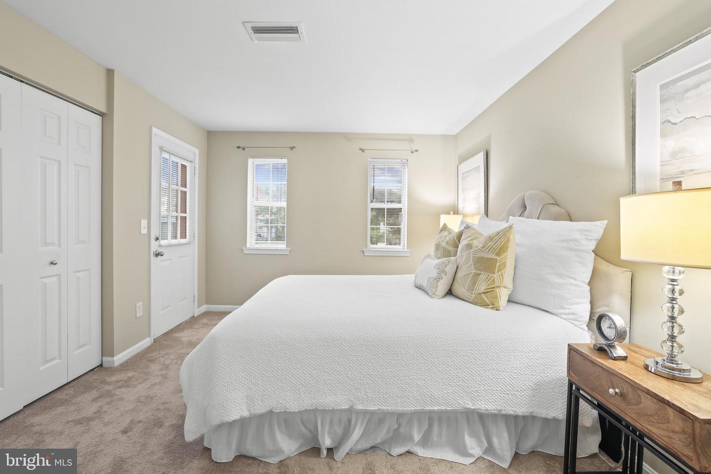 14800 RYDELL RD #103, CENTREVILLE, Virginia 20121, 1 Bedroom Bedrooms, ,1 BathroomBathrooms,Residential,For sale,14800 RYDELL RD #103,VAFX2260008 MLS # VAFX2260008