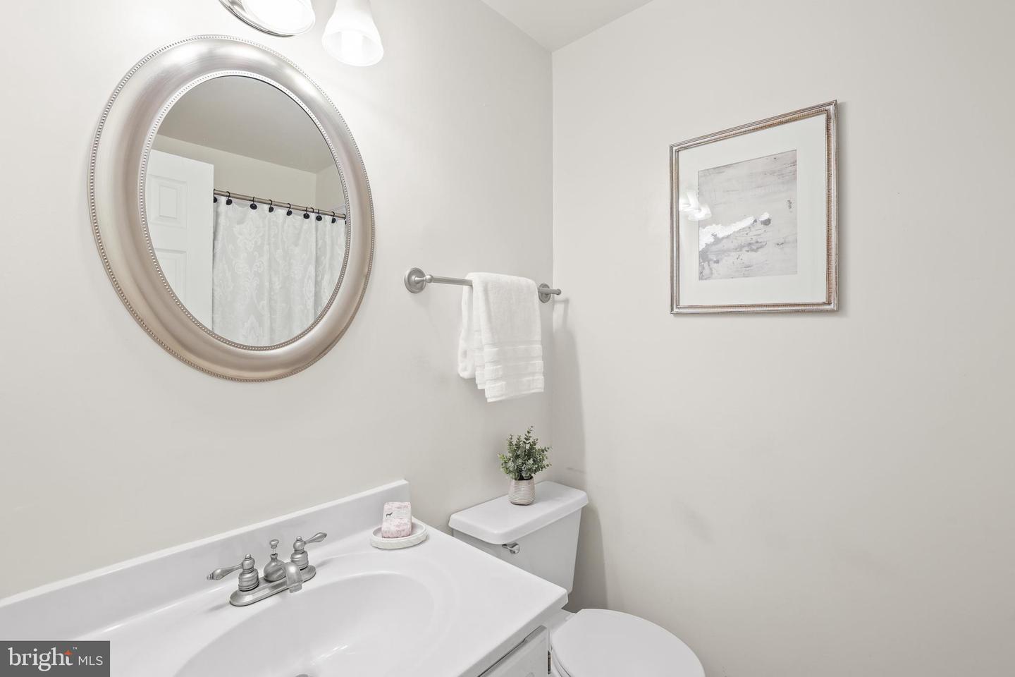 14800 RYDELL RD #103, CENTREVILLE, Virginia 20121, 1 Bedroom Bedrooms, ,1 BathroomBathrooms,Residential,For sale,14800 RYDELL RD #103,VAFX2260008 MLS # VAFX2260008