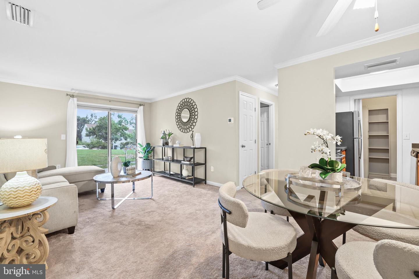 14800 RYDELL RD #103, CENTREVILLE, Virginia 20121, 1 Bedroom Bedrooms, ,1 BathroomBathrooms,Residential,For sale,14800 RYDELL RD #103,VAFX2260008 MLS # VAFX2260008