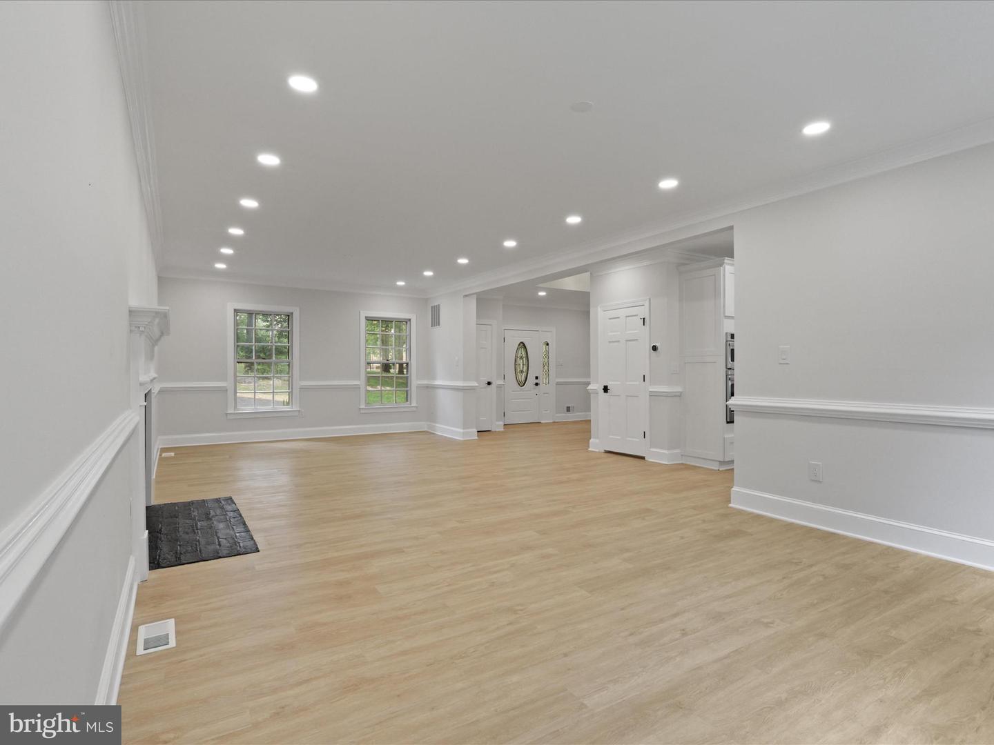 7615 KINCHELOE RD, CLIFTON, Virginia 20124, 6 Bedrooms Bedrooms, ,5 BathroomsBathrooms,Residential,For sale,7615 KINCHELOE RD,VAFX2260032 MLS # VAFX2260032