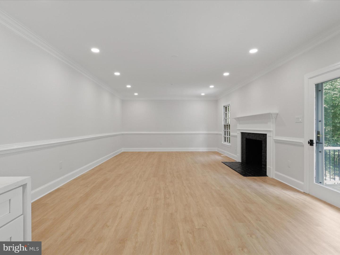 7615 KINCHELOE RD, CLIFTON, Virginia 20124, 6 Bedrooms Bedrooms, ,5 BathroomsBathrooms,Residential,For sale,7615 KINCHELOE RD,VAFX2260032 MLS # VAFX2260032