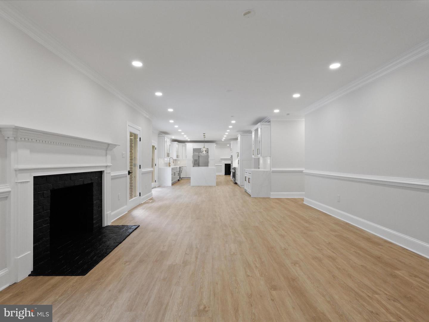 7615 KINCHELOE RD, CLIFTON, Virginia 20124, 6 Bedrooms Bedrooms, ,5 BathroomsBathrooms,Residential,For sale,7615 KINCHELOE RD,VAFX2260032 MLS # VAFX2260032