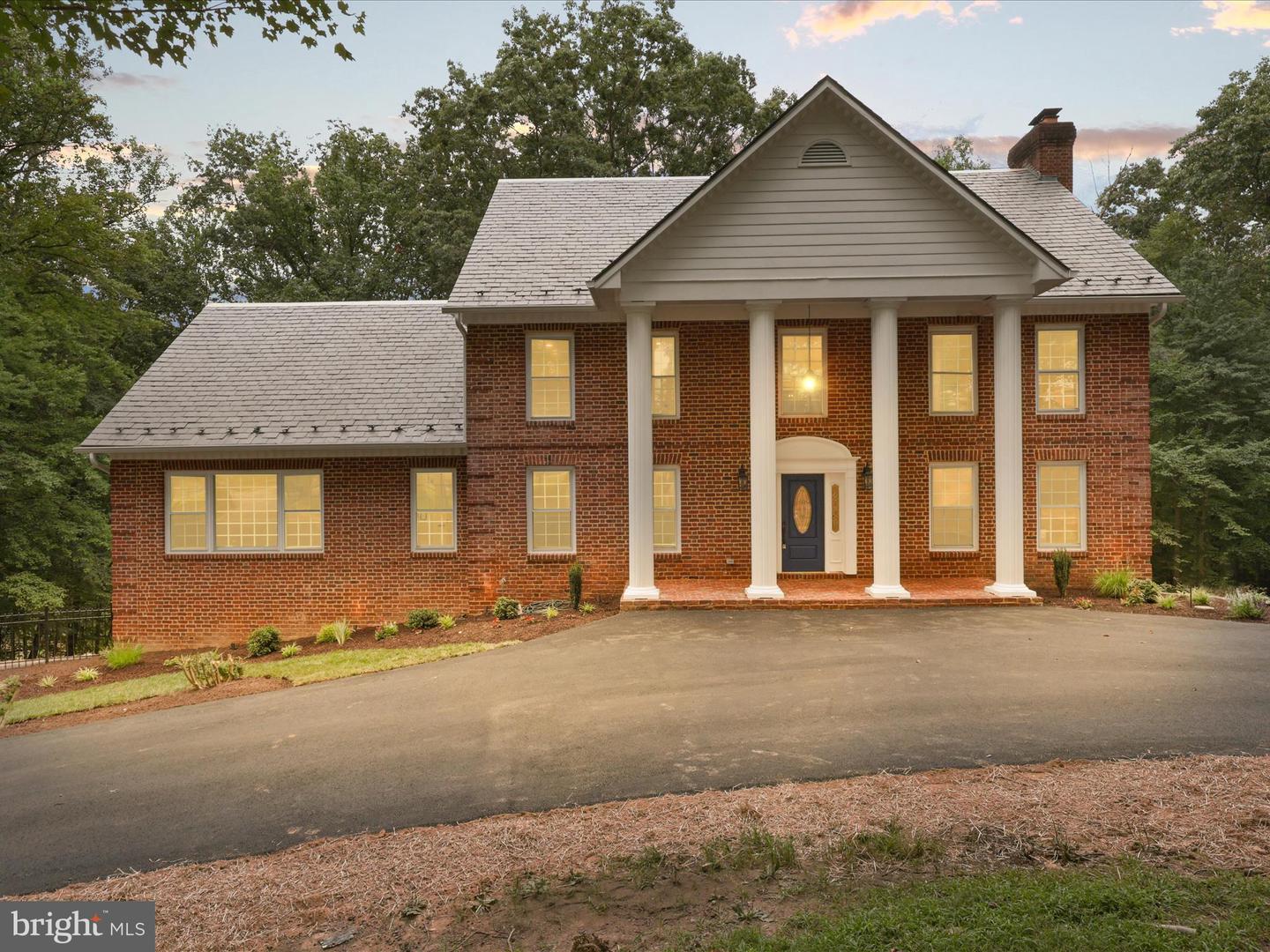 7615 KINCHELOE RD, CLIFTON, Virginia 20124, 6 Bedrooms Bedrooms, ,5 BathroomsBathrooms,Residential,For sale,7615 KINCHELOE RD,VAFX2260032 MLS # VAFX2260032