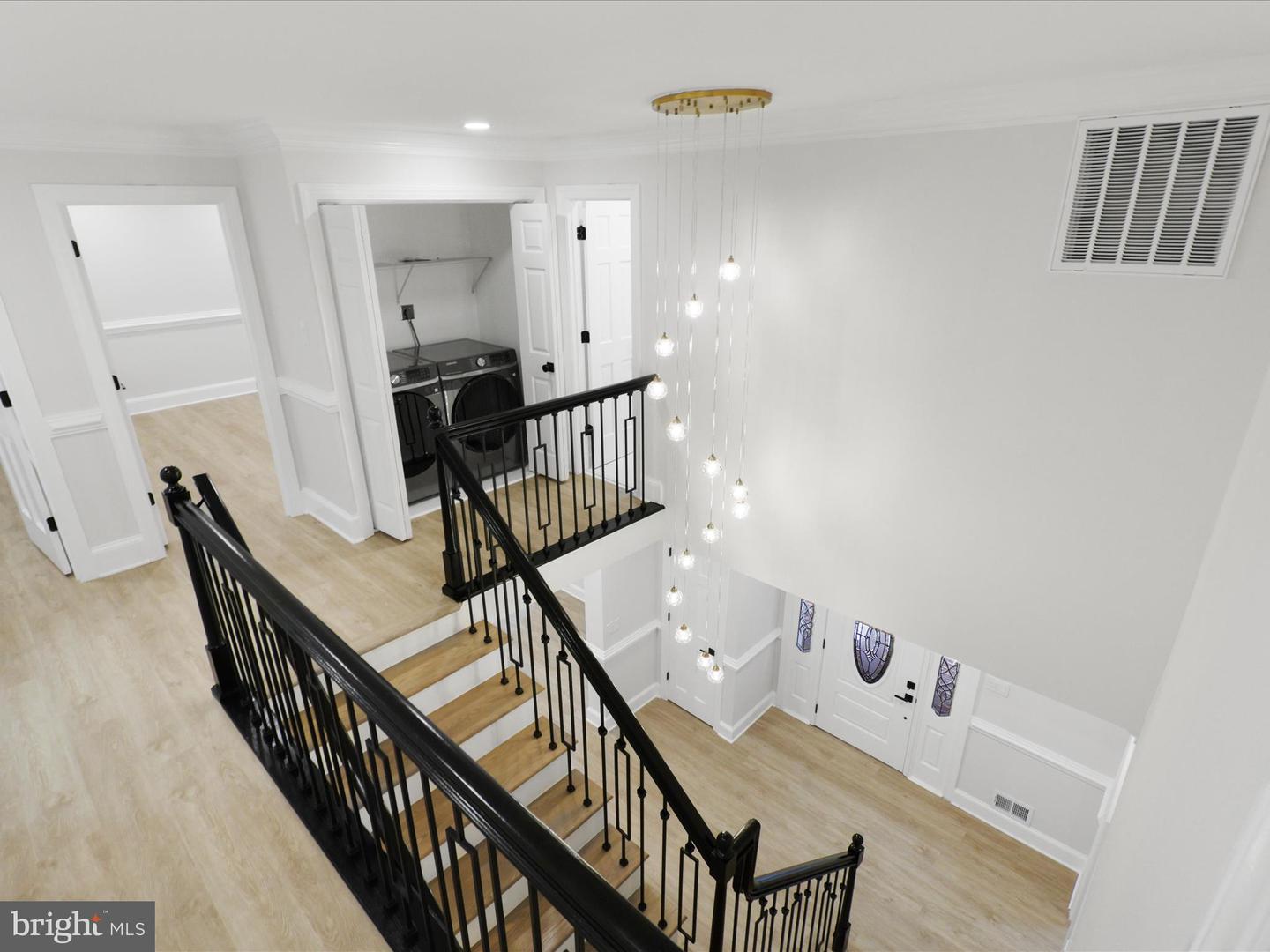 7615 KINCHELOE RD, CLIFTON, Virginia 20124, 6 Bedrooms Bedrooms, ,5 BathroomsBathrooms,Residential,For sale,7615 KINCHELOE RD,VAFX2260032 MLS # VAFX2260032