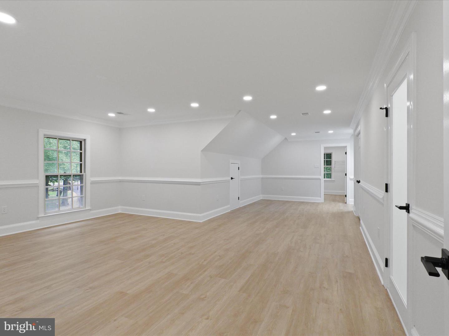 7615 KINCHELOE RD, CLIFTON, Virginia 20124, 6 Bedrooms Bedrooms, ,5 BathroomsBathrooms,Residential,For sale,7615 KINCHELOE RD,VAFX2260032 MLS # VAFX2260032