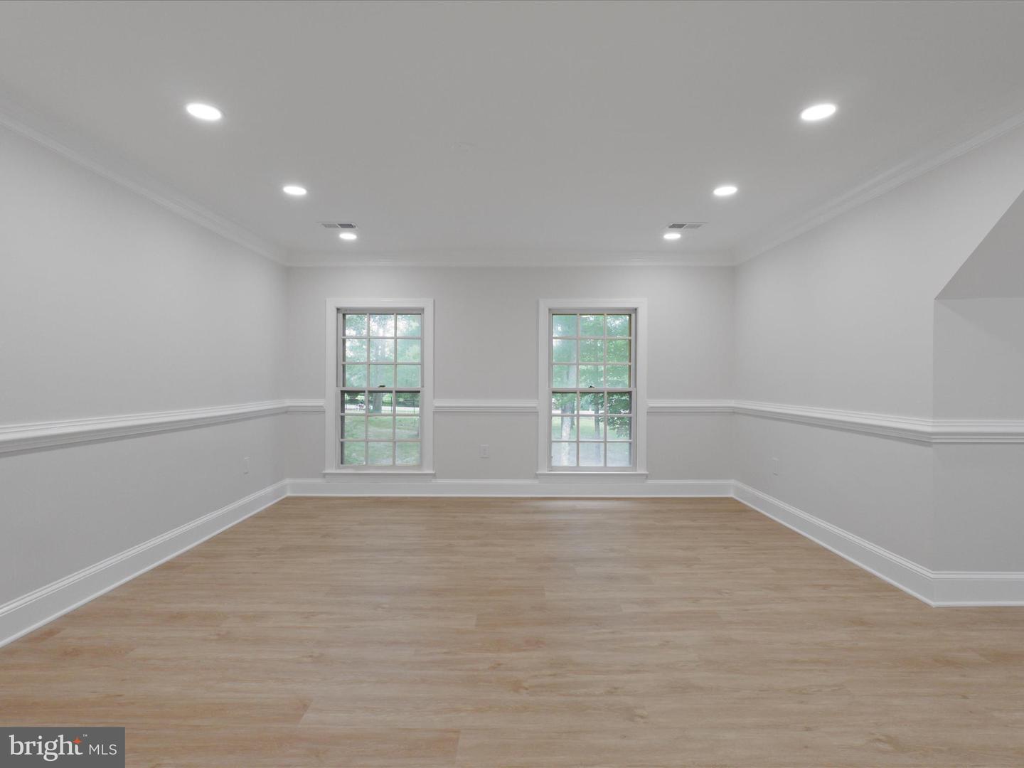 7615 KINCHELOE RD, CLIFTON, Virginia 20124, 6 Bedrooms Bedrooms, ,5 BathroomsBathrooms,Residential,For sale,7615 KINCHELOE RD,VAFX2260032 MLS # VAFX2260032