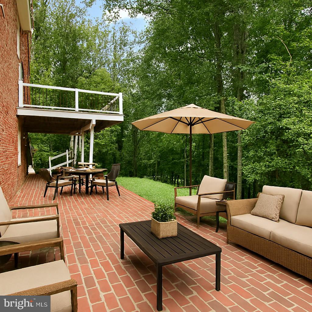 7615 KINCHELOE RD, CLIFTON, Virginia 20124, 6 Bedrooms Bedrooms, ,5 BathroomsBathrooms,Residential,For sale,7615 KINCHELOE RD,VAFX2260032 MLS # VAFX2260032