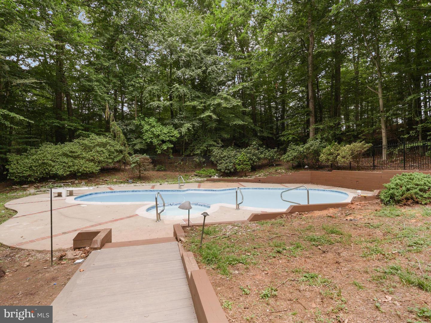 7615 KINCHELOE RD, CLIFTON, Virginia 20124, 6 Bedrooms Bedrooms, ,5 BathroomsBathrooms,Residential,For sale,7615 KINCHELOE RD,VAFX2260032 MLS # VAFX2260032