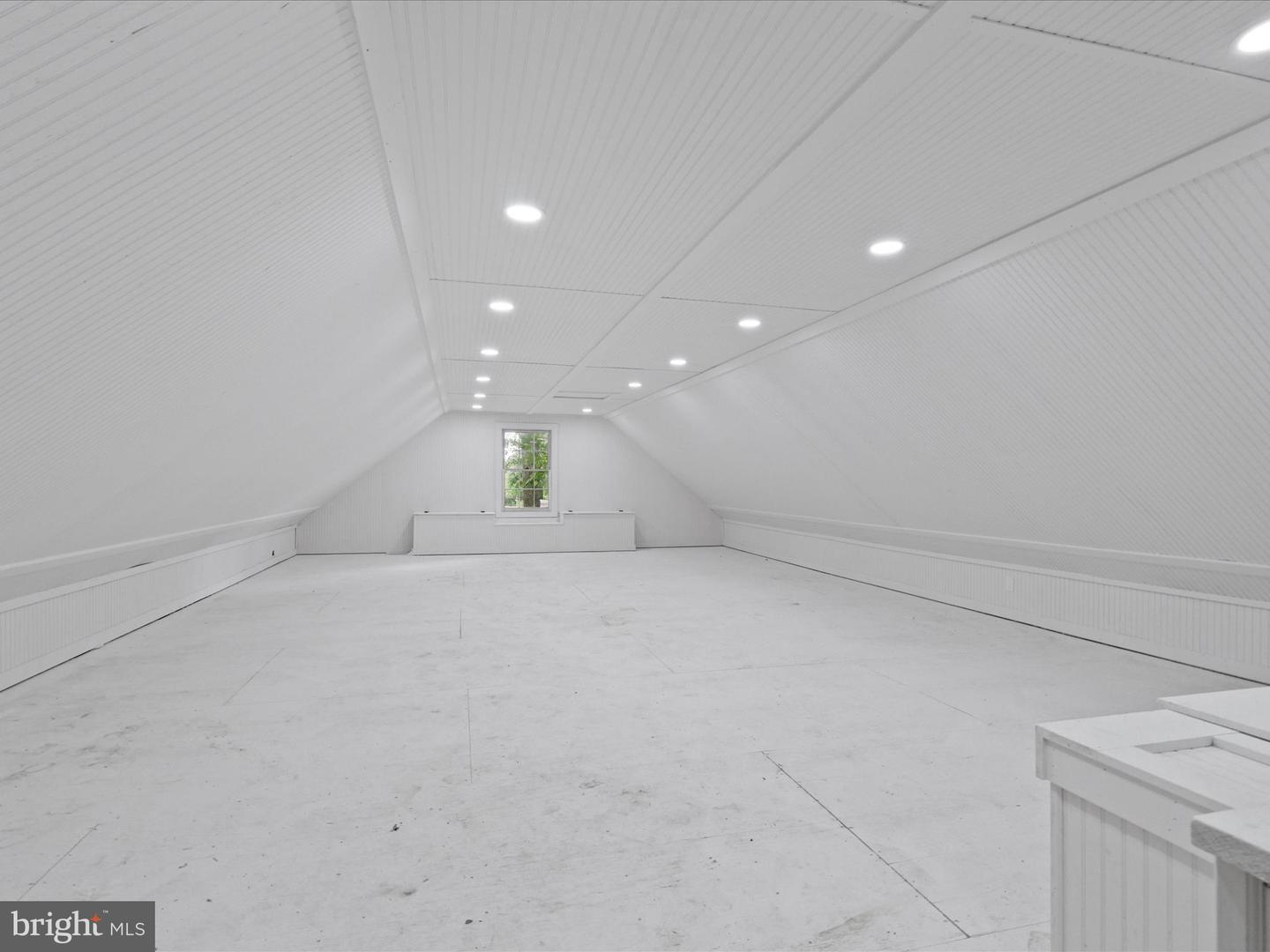 7615 KINCHELOE RD, CLIFTON, Virginia 20124, 6 Bedrooms Bedrooms, ,5 BathroomsBathrooms,Residential,For sale,7615 KINCHELOE RD,VAFX2260032 MLS # VAFX2260032