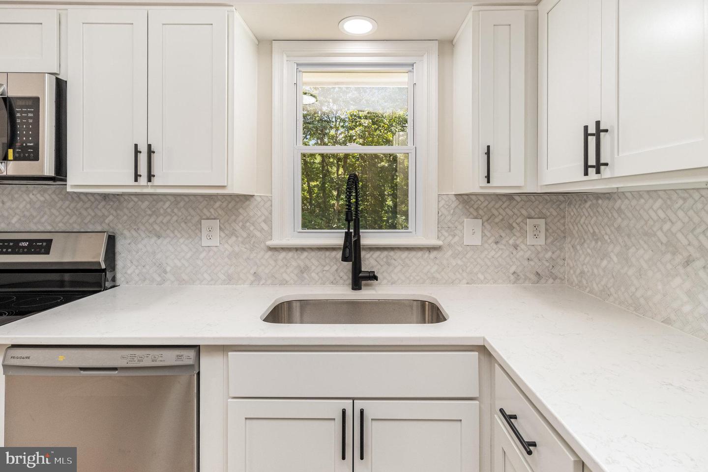 12410 WARREN LN, SPOTSYLVANIA, Virginia 22551, 3 Bedrooms Bedrooms, ,2 BathroomsBathrooms,Residential,For sale,12410 WARREN LN,VASP2035332 MLS # VASP2035332