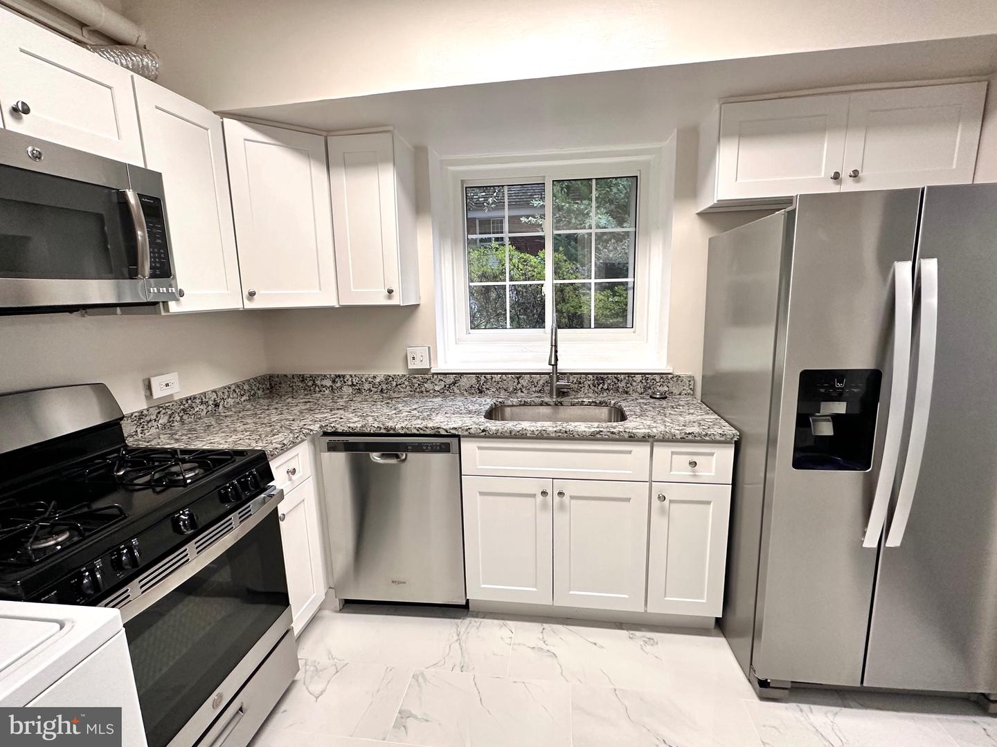 1628 MOUNT EAGLE PL, ALEXANDRIA, Virginia 22302, 3 Bedrooms Bedrooms, ,1 BathroomBathrooms,Residential,For sale,1628 MOUNT EAGLE PL,VAAX2048376 MLS # VAAX2048376