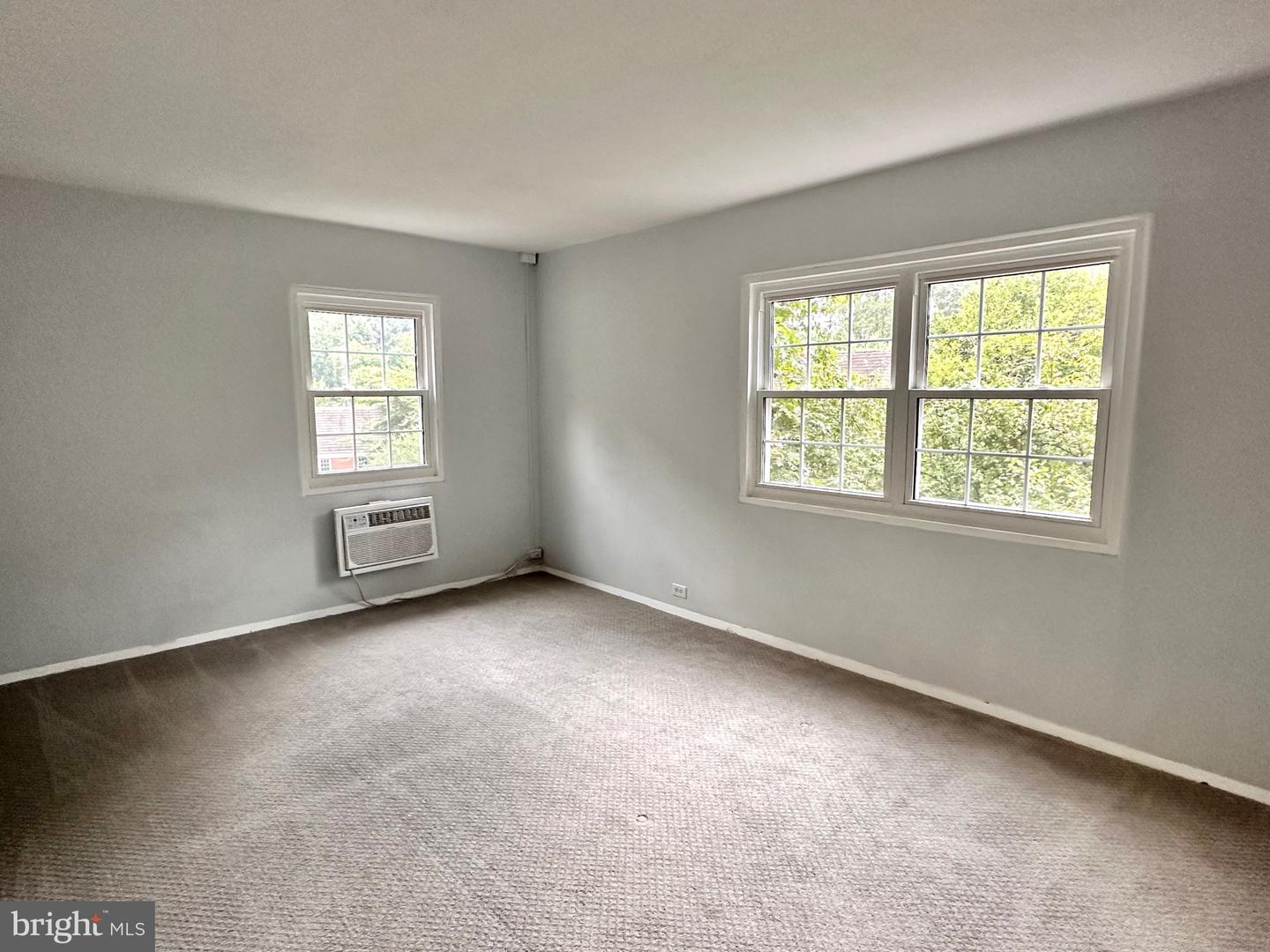 1628 MOUNT EAGLE PL, ALEXANDRIA, Virginia 22302, 3 Bedrooms Bedrooms, ,1 BathroomBathrooms,Residential,For sale,1628 MOUNT EAGLE PL,VAAX2048376 MLS # VAAX2048376