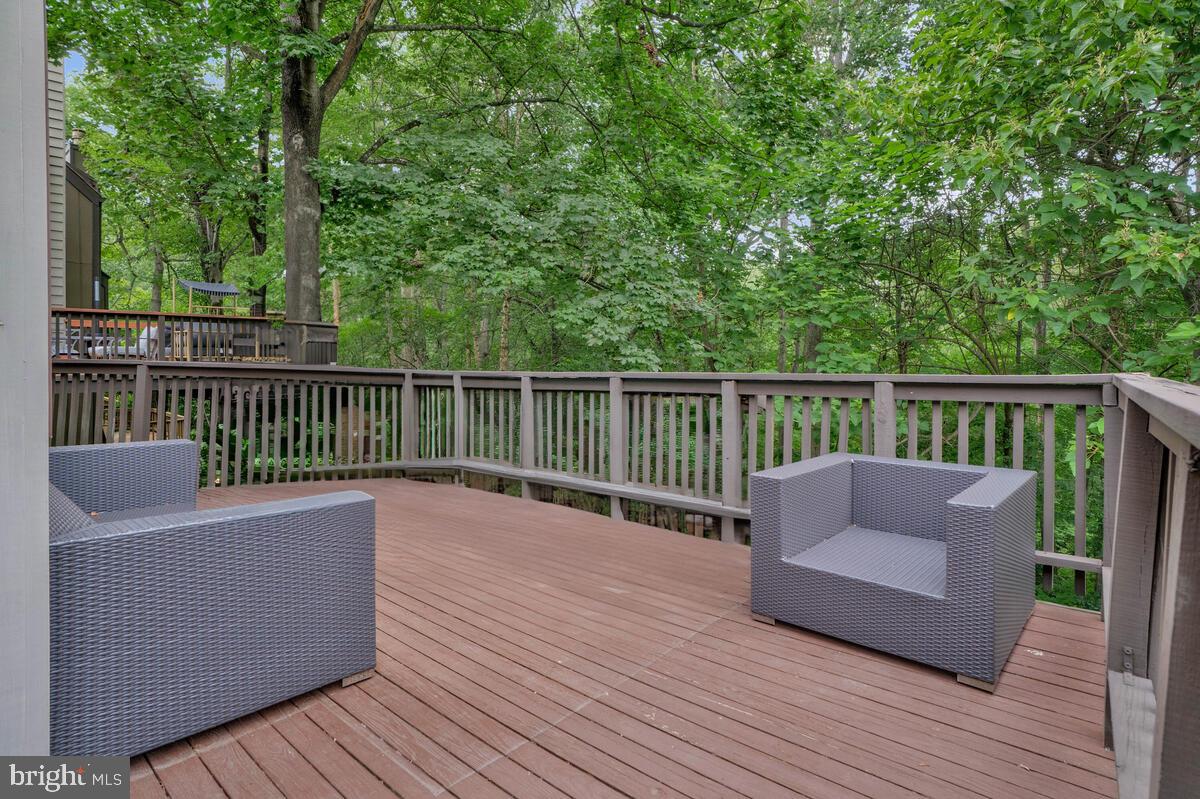 1526 PARK GLEN CT, RESTON, Virginia 20190, 4 Bedrooms Bedrooms, ,3 BathroomsBathrooms,Residential,For sale,1526 PARK GLEN CT,VAFX2260132 MLS # VAFX2260132