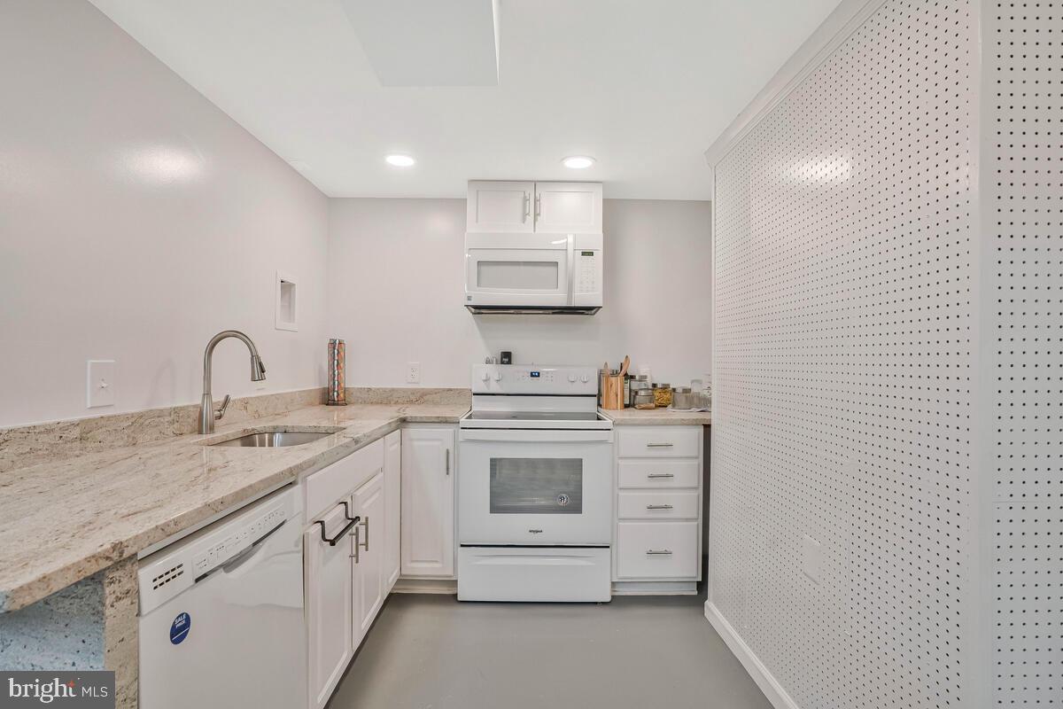 1526 PARK GLEN CT, RESTON, Virginia 20190, 4 Bedrooms Bedrooms, ,3 BathroomsBathrooms,Residential,For sale,1526 PARK GLEN CT,VAFX2260132 MLS # VAFX2260132