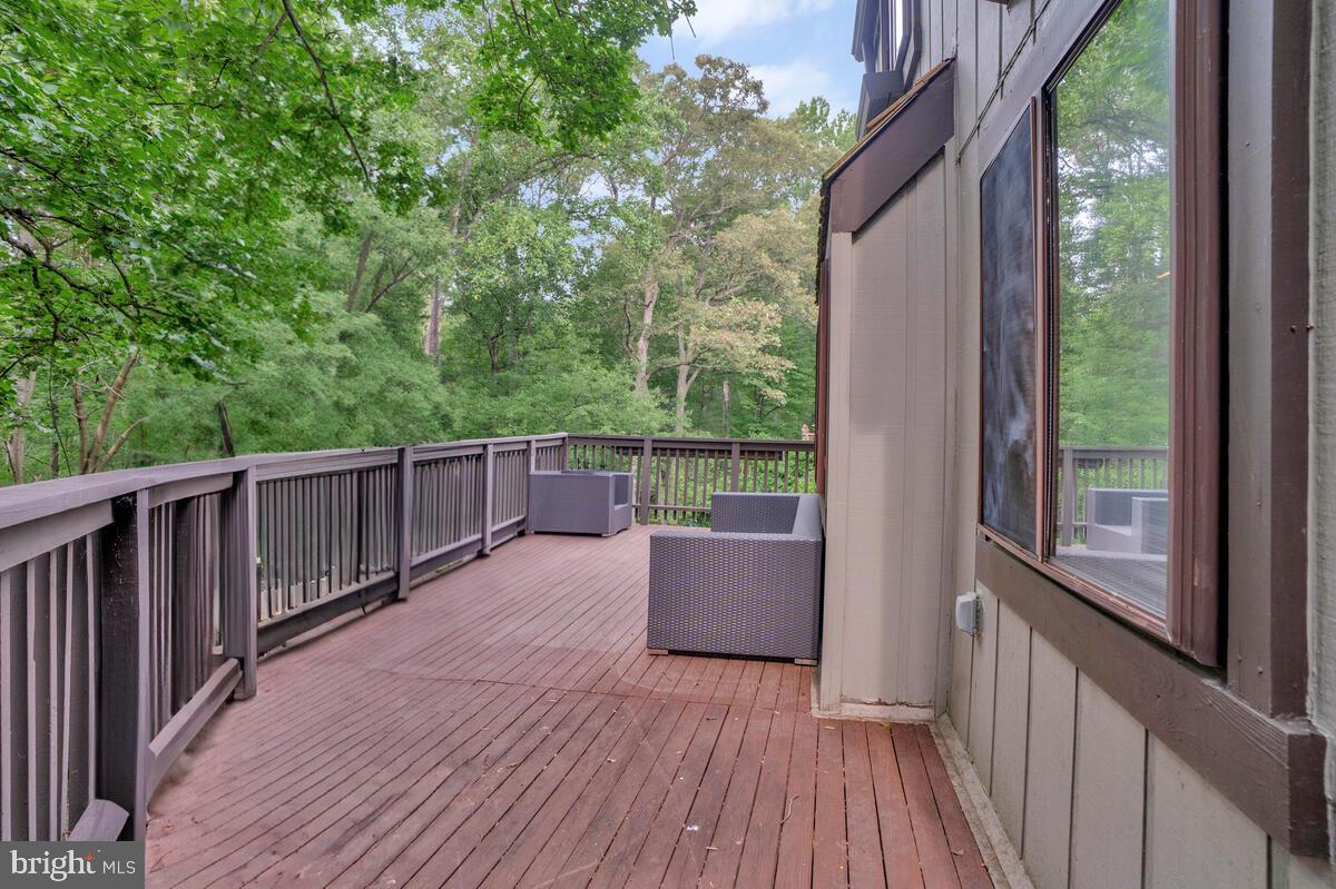 1526 PARK GLEN CT, RESTON, Virginia 20190, 4 Bedrooms Bedrooms, ,3 BathroomsBathrooms,Residential,For sale,1526 PARK GLEN CT,VAFX2260132 MLS # VAFX2260132