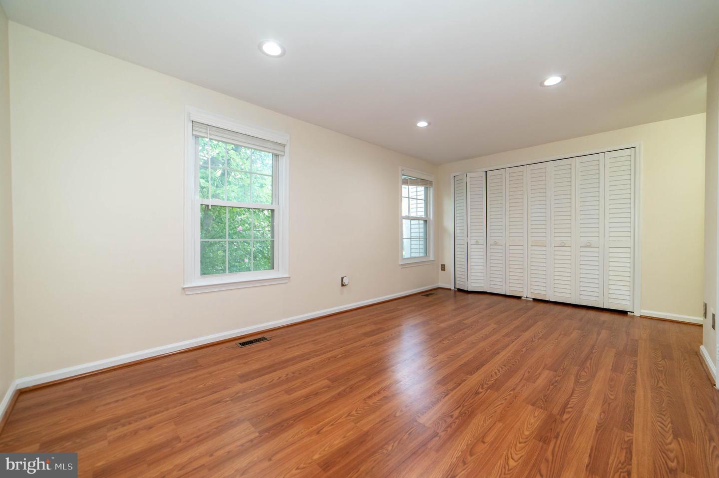 14323 JOHNNY MOORE CT, CENTREVILLE, Virginia 20120, 1 Bedroom Bedrooms, ,1 BathroomBathrooms,Residential,For sale,14323 JOHNNY MOORE CT,VAFX2260178 MLS # VAFX2260178
