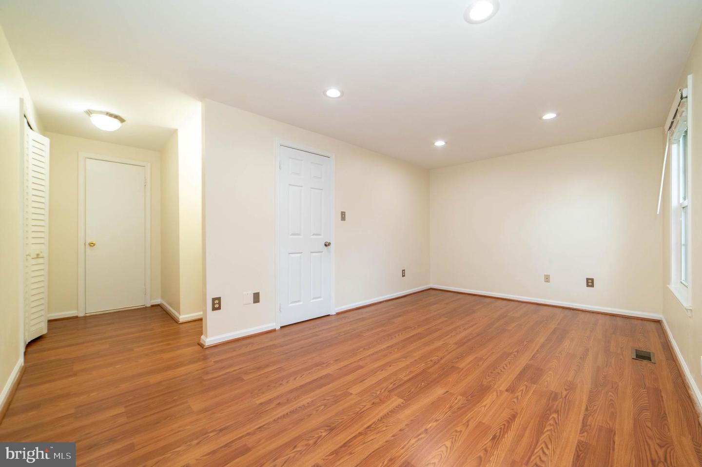 14323 JOHNNY MOORE CT, CENTREVILLE, Virginia 20120, 1 Bedroom Bedrooms, ,1 BathroomBathrooms,Residential,For sale,14323 JOHNNY MOORE CT,VAFX2260178 MLS # VAFX2260178