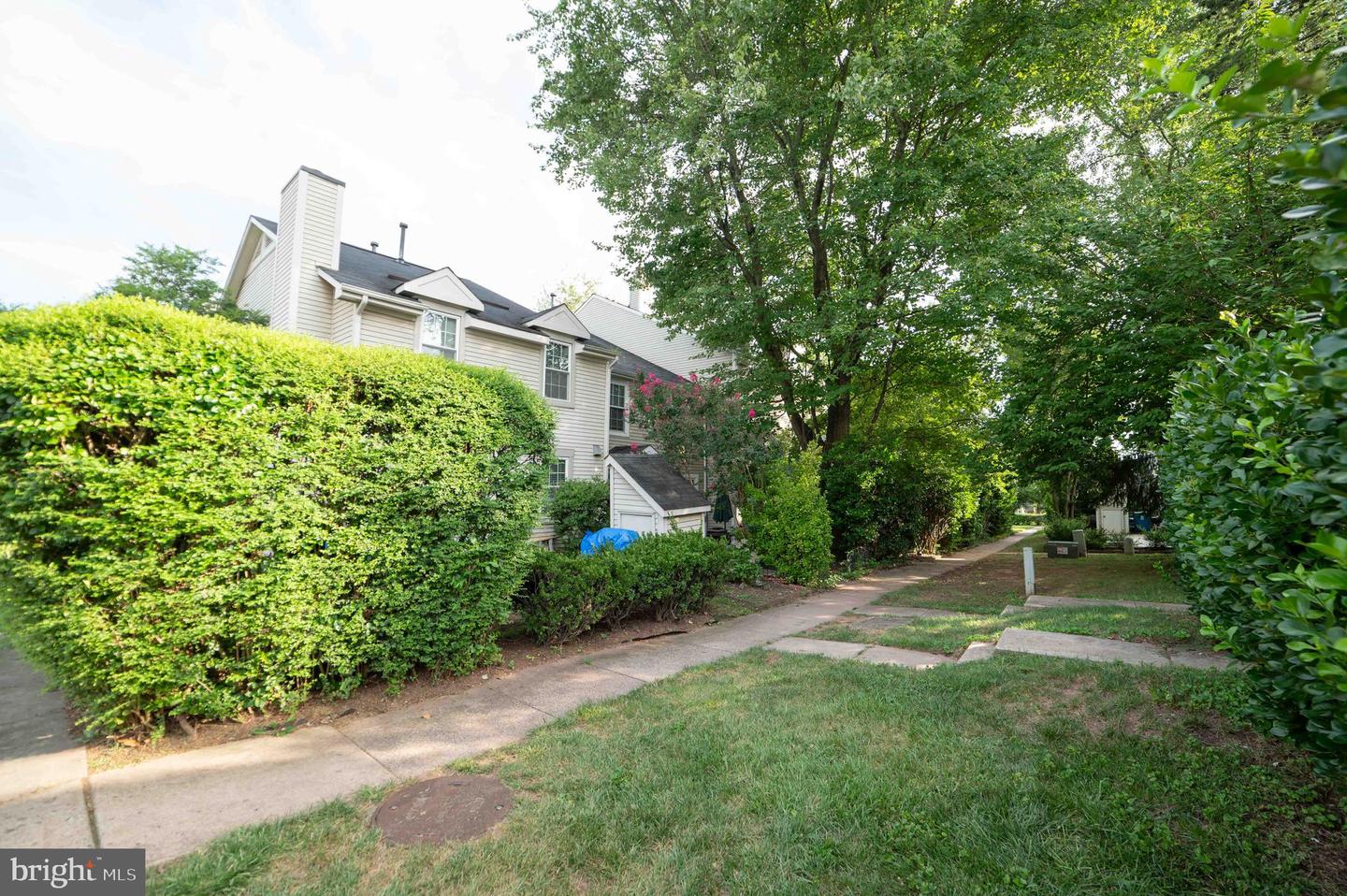 14323 JOHNNY MOORE CT, CENTREVILLE, Virginia 20120, 1 Bedroom Bedrooms, ,1 BathroomBathrooms,Residential,For sale,14323 JOHNNY MOORE CT,VAFX2260178 MLS # VAFX2260178