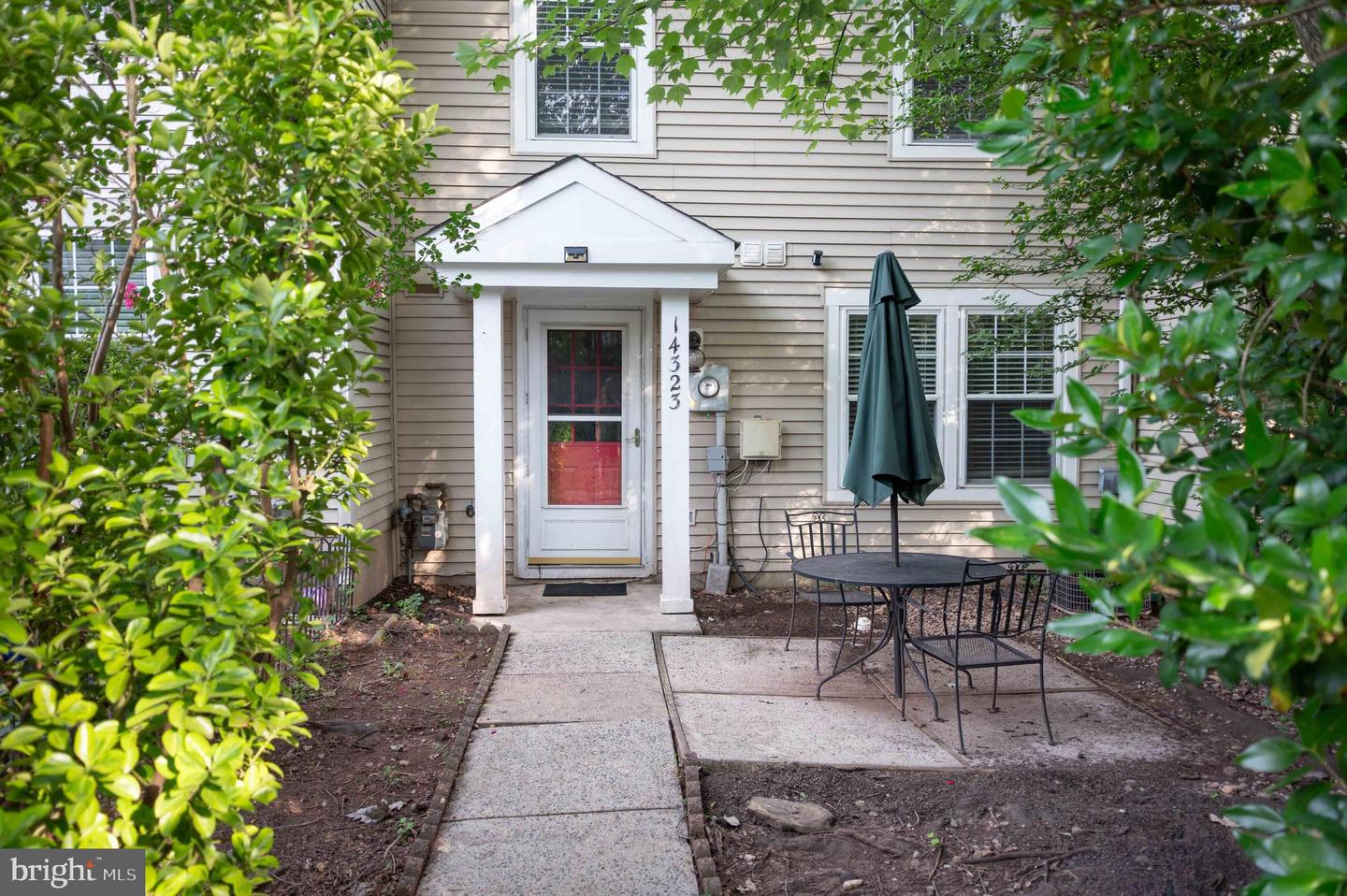 14323 JOHNNY MOORE CT, CENTREVILLE, Virginia 20120, 1 Bedroom Bedrooms, ,1 BathroomBathrooms,Residential,For sale,14323 JOHNNY MOORE CT,VAFX2260178 MLS # VAFX2260178