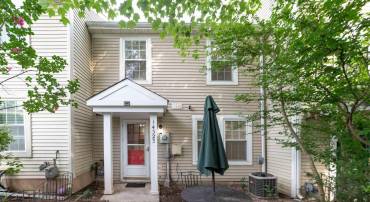 14323 JOHNNY MOORE CT, CENTREVILLE, Virginia 20120, 1 Bedroom Bedrooms, ,1 BathroomBathrooms,Residential,For sale,14323 JOHNNY MOORE CT,VAFX2260178 MLS # VAFX2260178