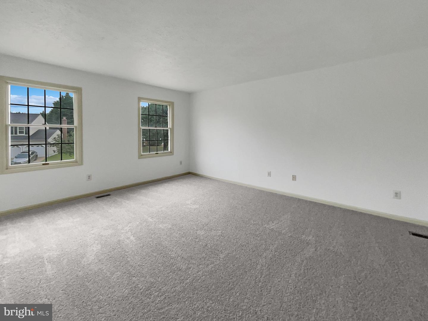 2007 JONATHAN DR, STERLING, Virginia 20164, 5 Bedrooms Bedrooms, ,3 BathroomsBathrooms,Residential,For sale,2007 JONATHAN DR,VALO2104226 MLS # VALO2104226