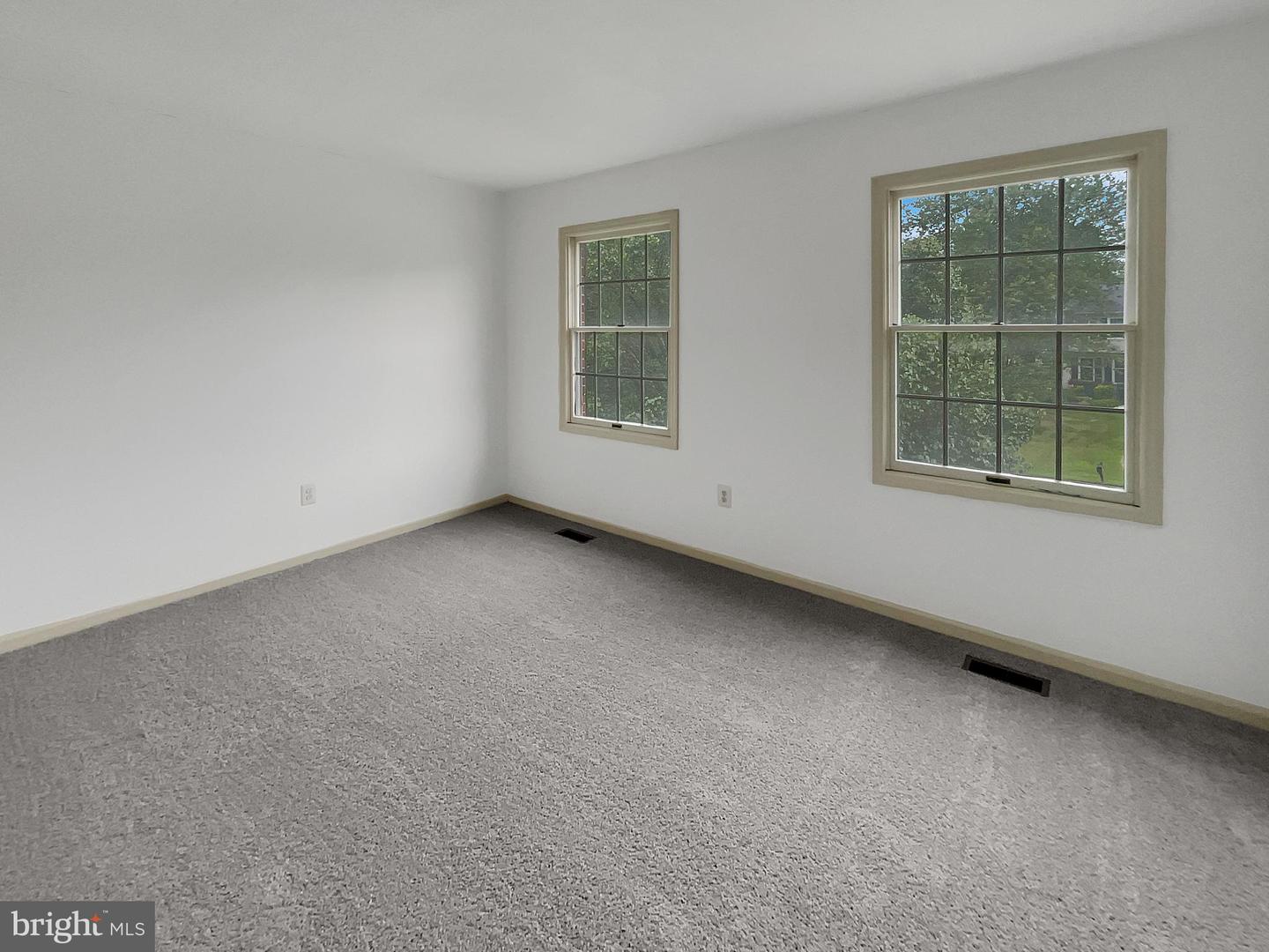 2007 JONATHAN DR, STERLING, Virginia 20164, 5 Bedrooms Bedrooms, ,3 BathroomsBathrooms,Residential,For sale,2007 JONATHAN DR,VALO2104226 MLS # VALO2104226