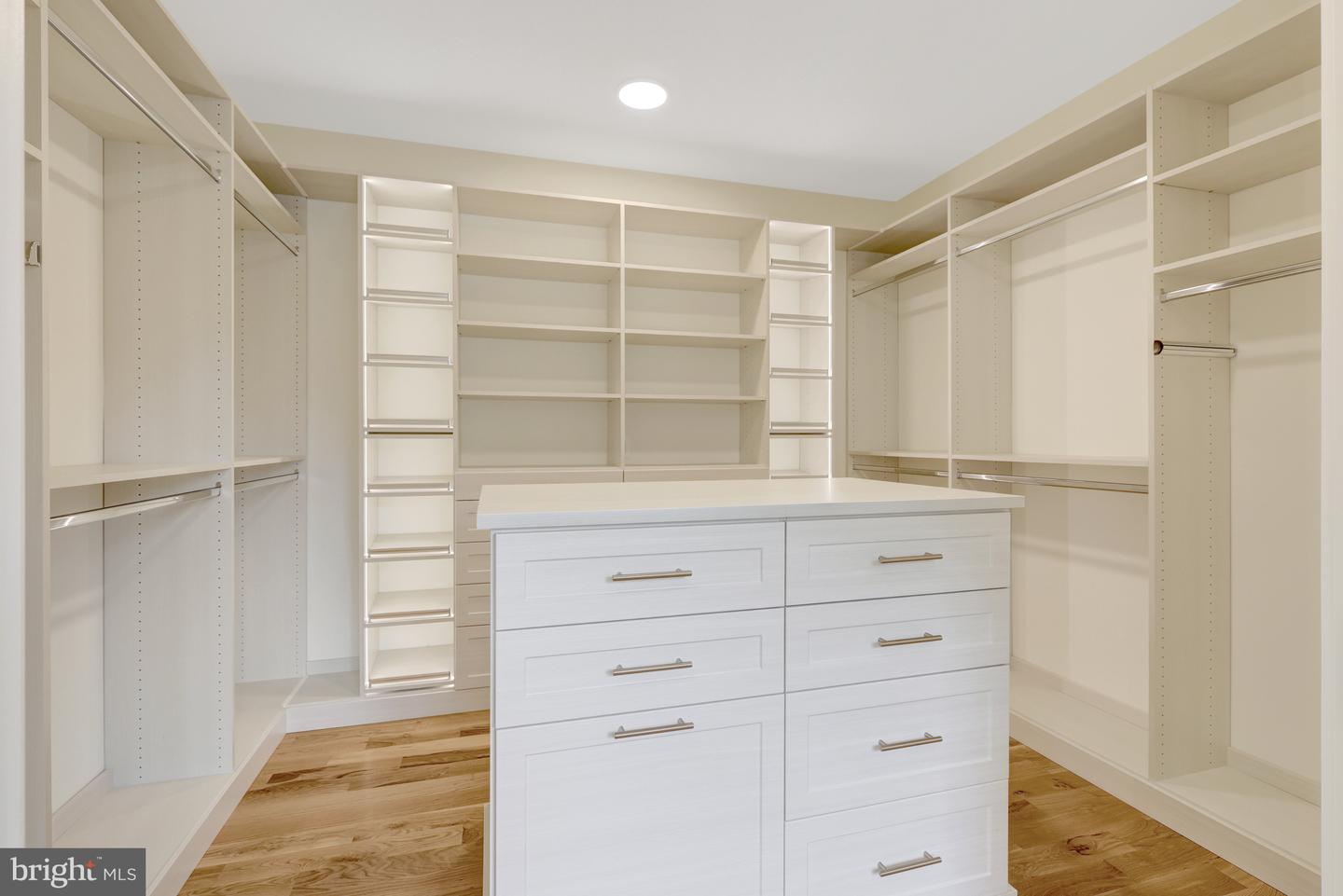 1740 ATOGA AVE, MCLEAN, Virginia 22101, 7 Bedrooms Bedrooms, 16 Rooms Rooms,7 BathroomsBathrooms,Residential,For sale,1740 ATOGA AVE,VAFX2260232 MLS # VAFX2260232